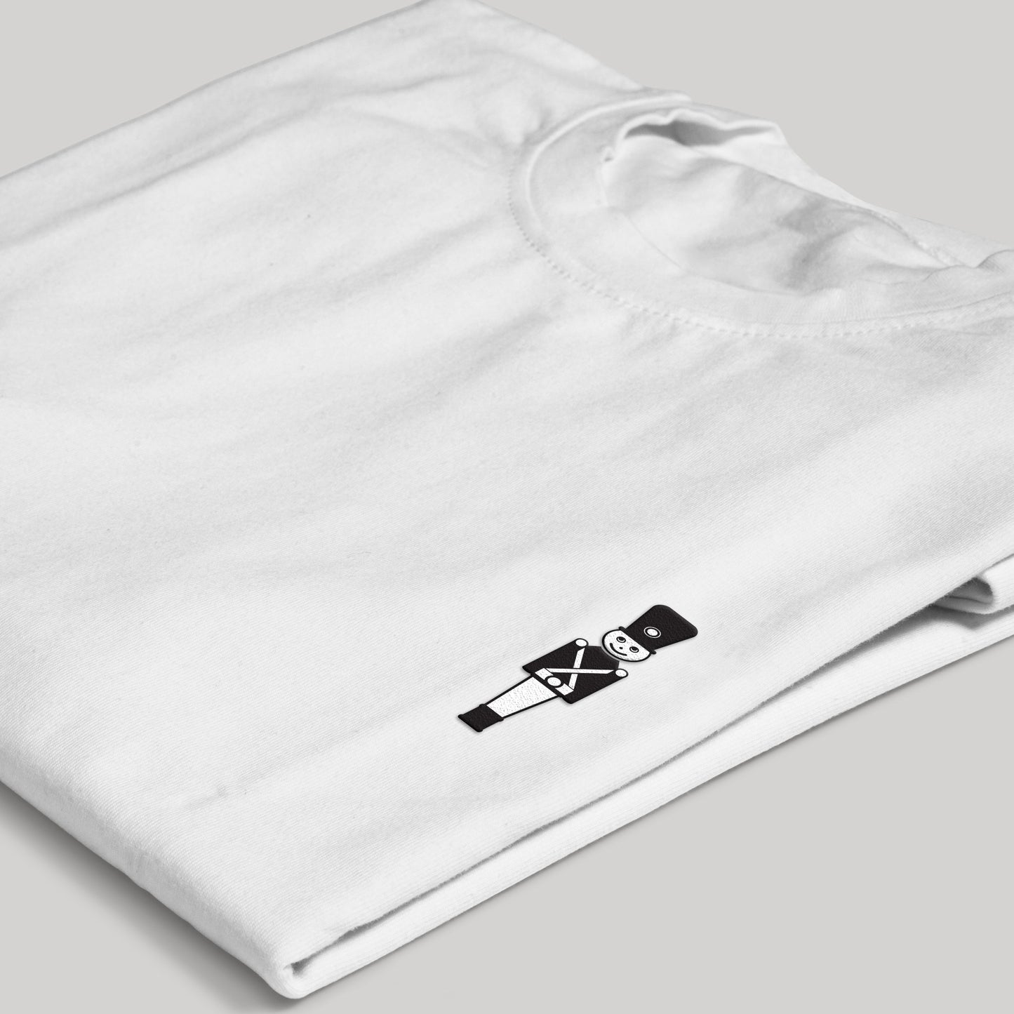 NUTCRACKER EMBROIDERED TEE (WHITE)